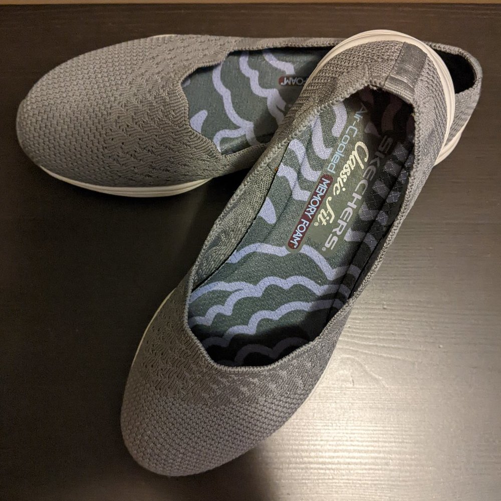 Skechers | Seager Stat | Knit Mesh Slip on | Flats | Women 6